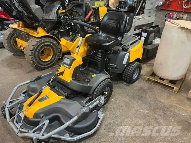 Stiga PARK PRO 900WX Päältäajettavat ruohonleikkurit