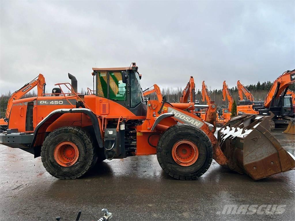 Doosan DL450-3 Pyöräkuormaajat