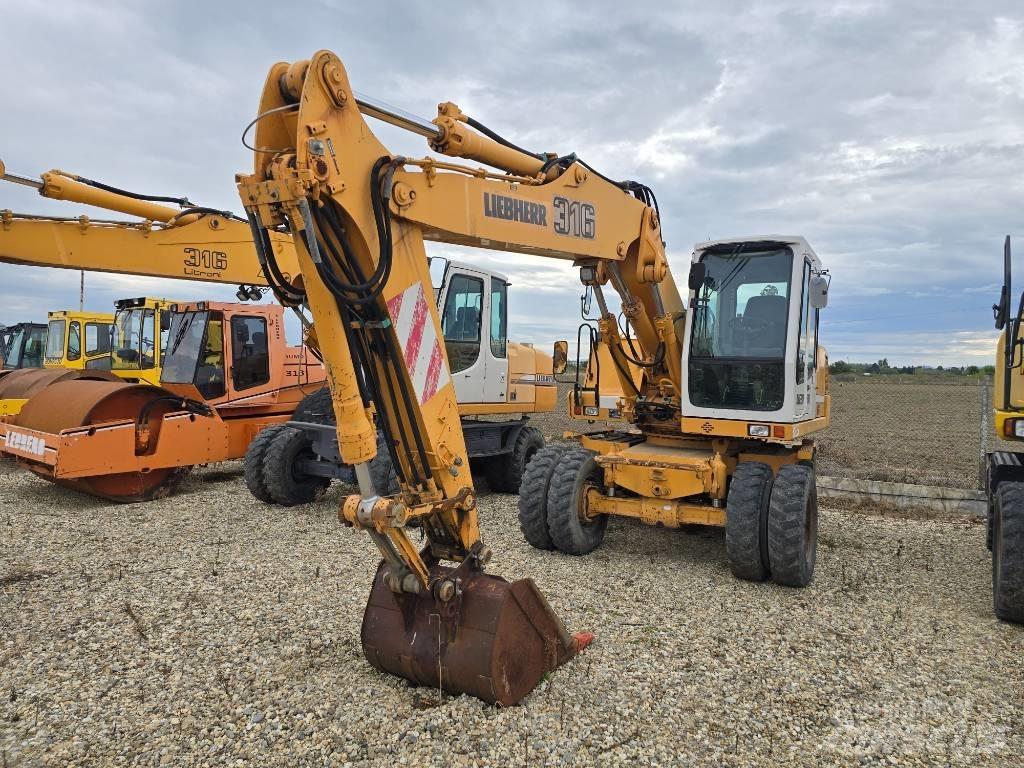 Liebherr A 316 Pyöräkaivukoneet