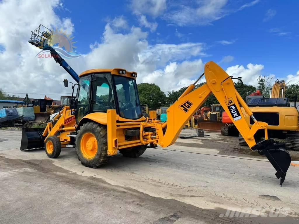 JCB 3 CX Kaivurikuormaajat