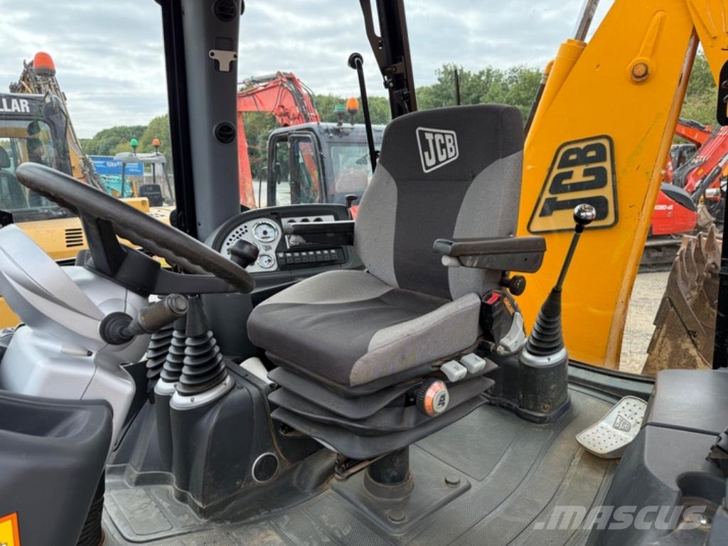 JCB 3 CX Kaivurikuormaajat