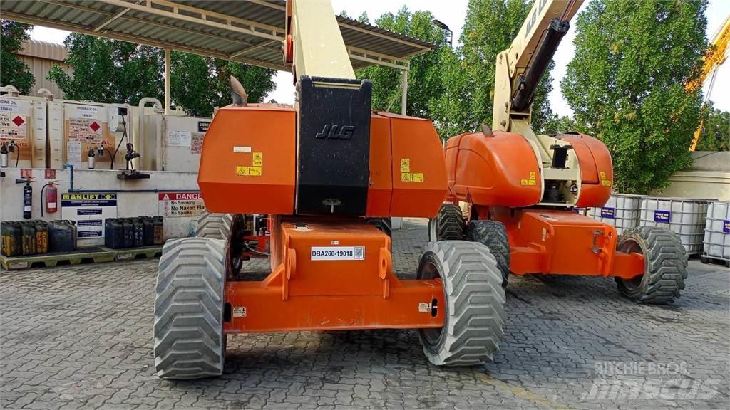 JLG 800AJ Kuukulkijat