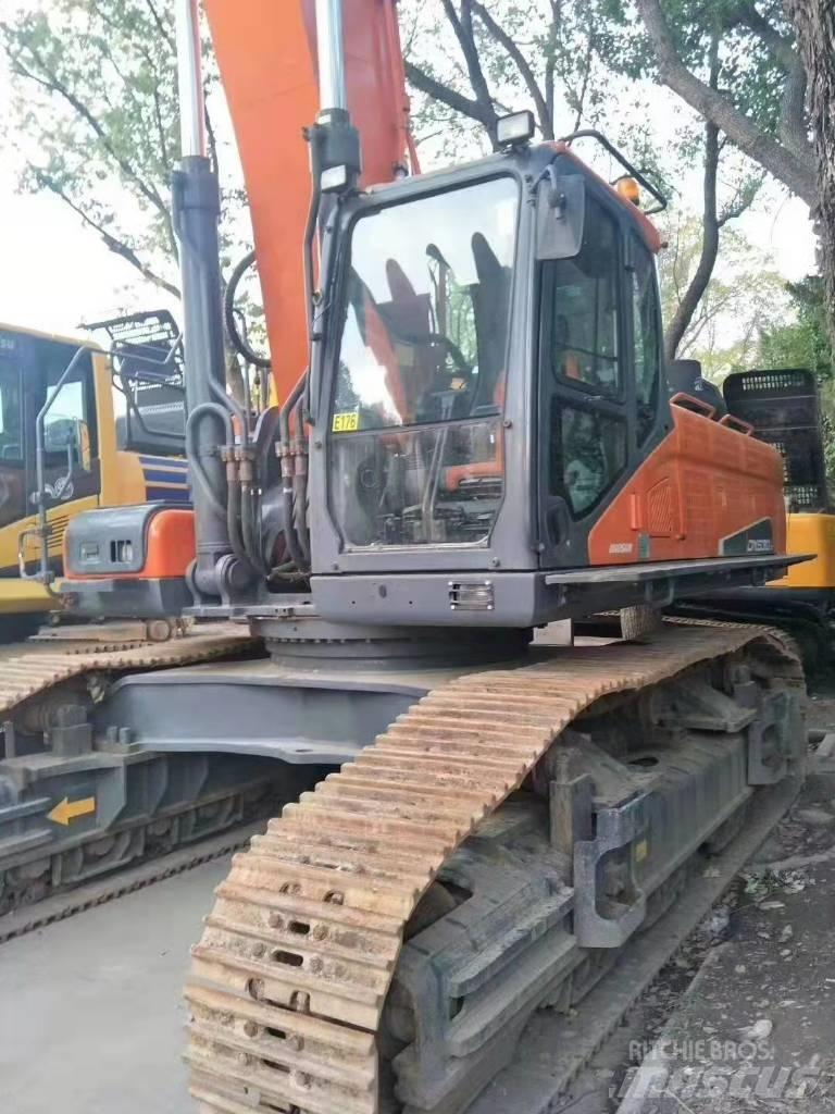 Doosan DX 530 Midikaivukoneet 7t - 12t