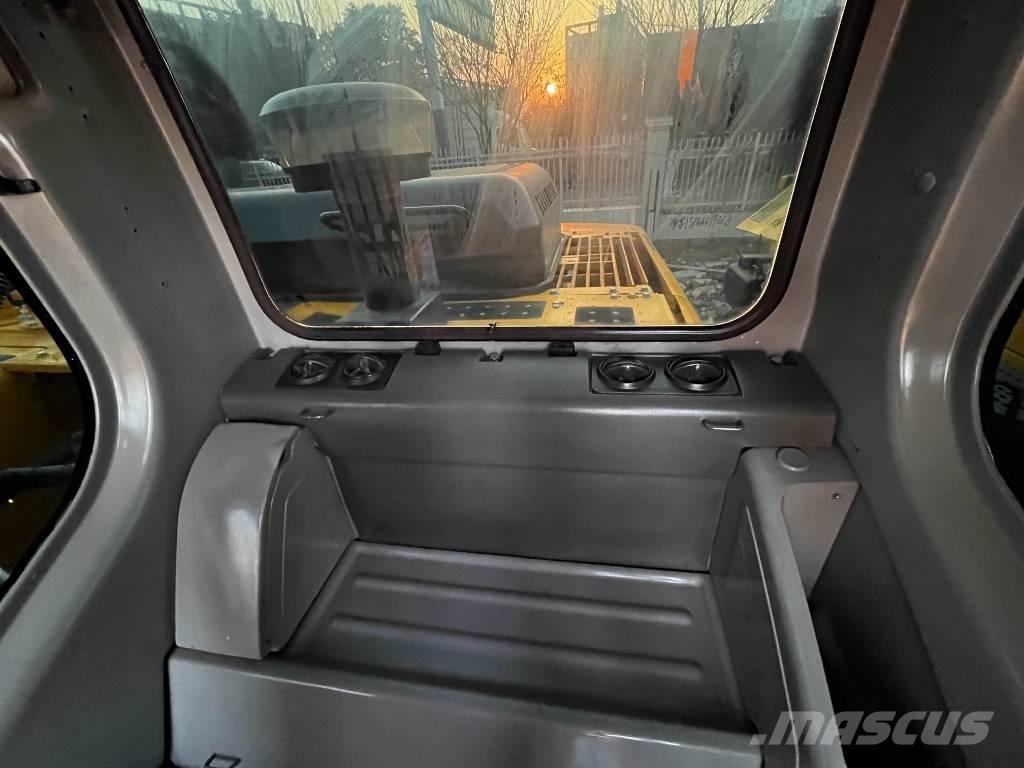 Komatsu PC270 Telakaivukoneet