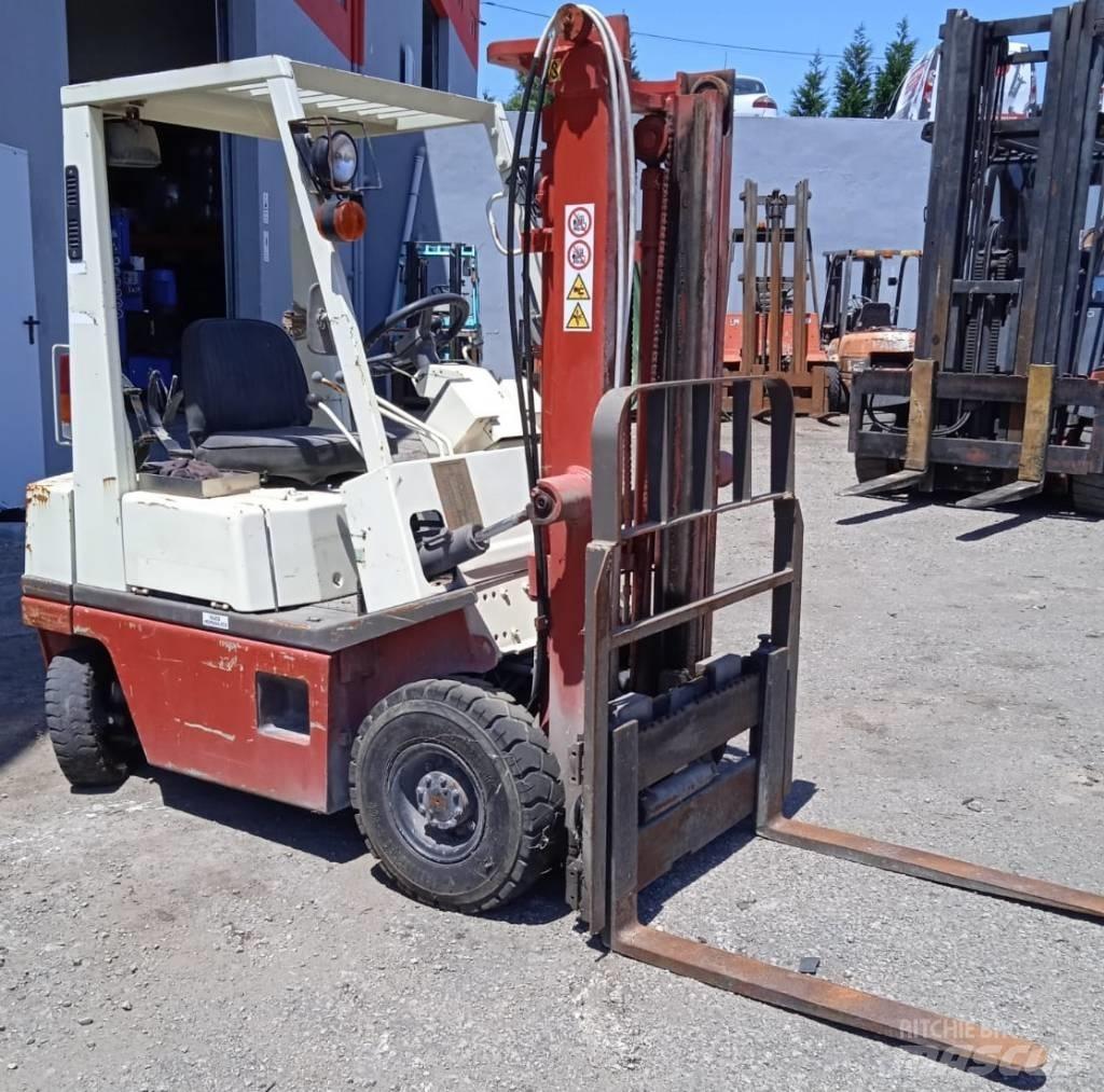 Nissan 02ZNH01A15 Nestekaasutrukit
