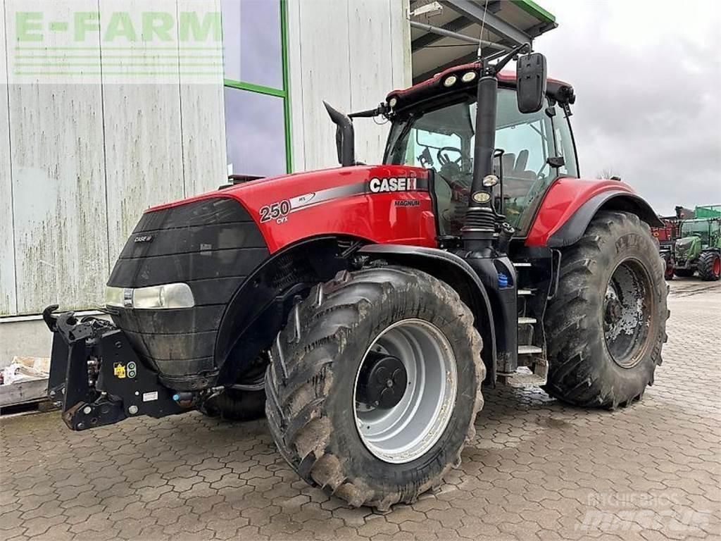 Case IH cvx 310 Traktorit