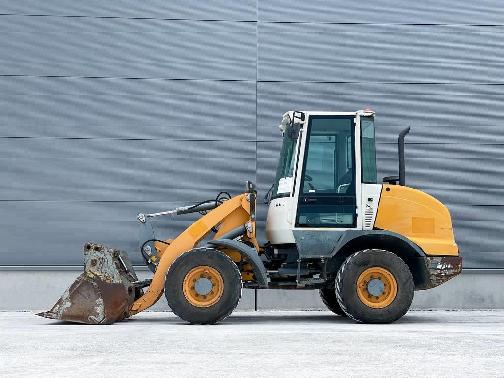 Liebherr L 506 Pyöräkuormaajat