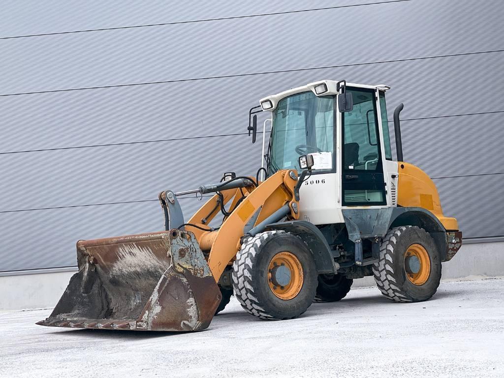 Liebherr L 506 Pyöräkuormaajat