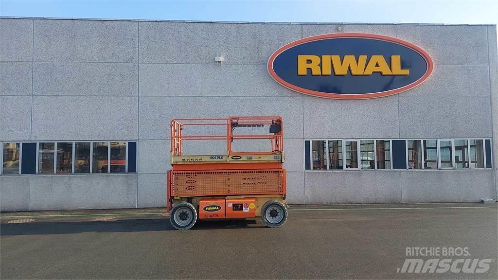 JLG 4069LE Saksilavat