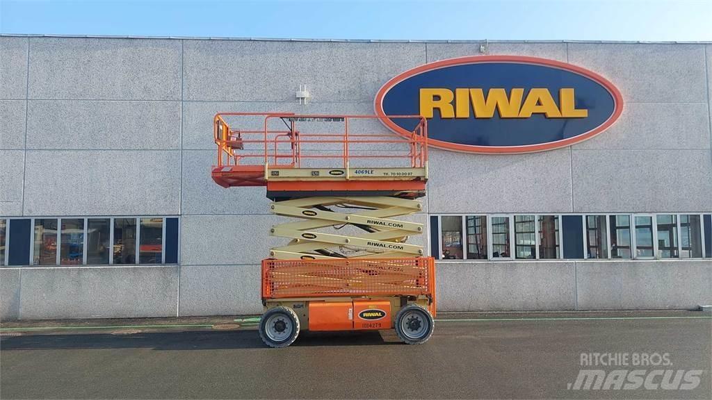 JLG 4069LE Saksilavat