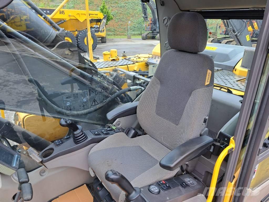 Volvo EC 220 DL Telakaivukoneet