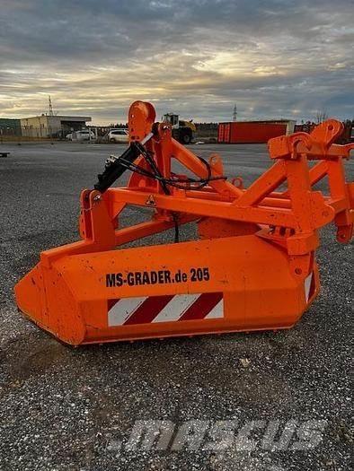 MS Grader 205 K Tiehöylät