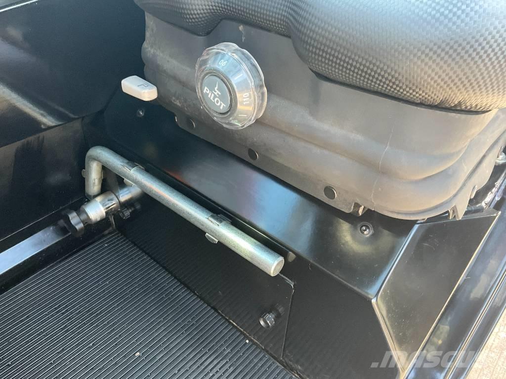 Manitou ULM 412 H Kurottajat