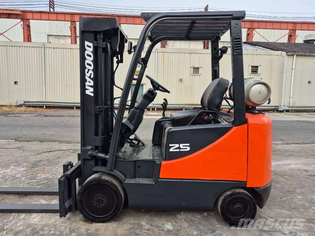 Doosan GC 25 E Muut haarukkatrukit