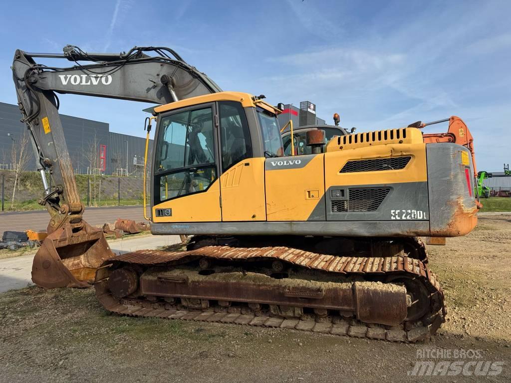 Volvo EC220DL Telakaivukoneet