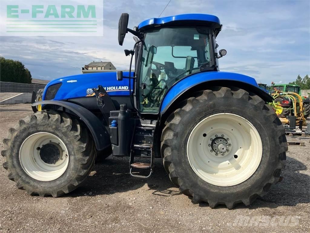 New Holland T7.220 Traktorit