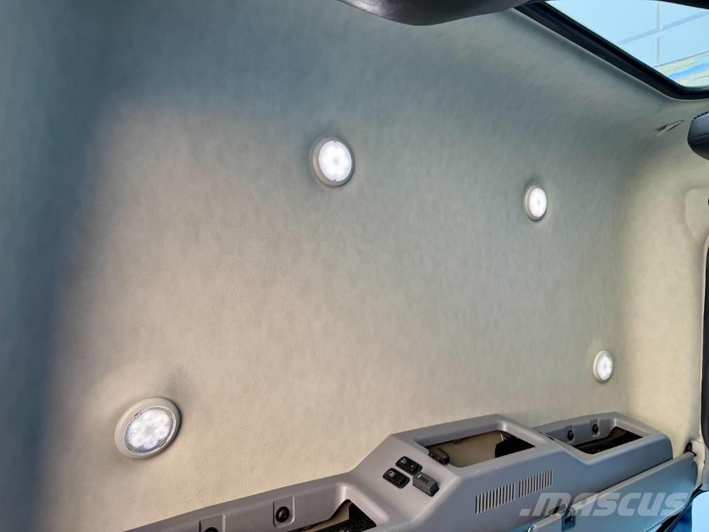 Mack Pinnacle Vetopöytäautot