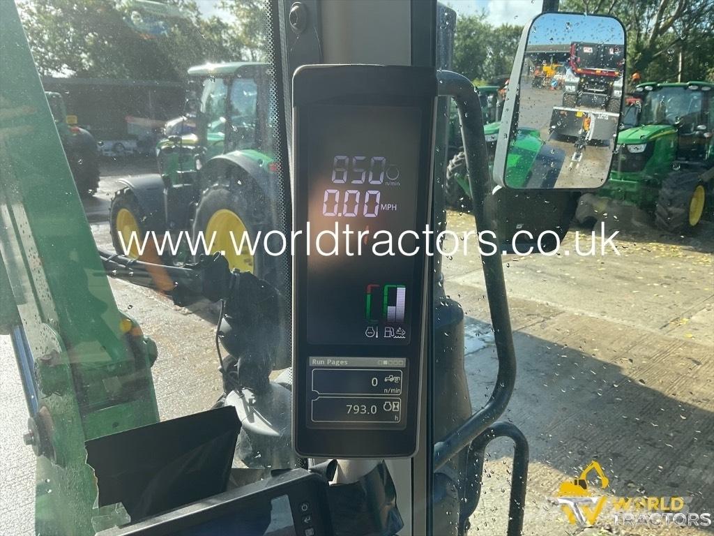 John Deere 6100 M Traktorit