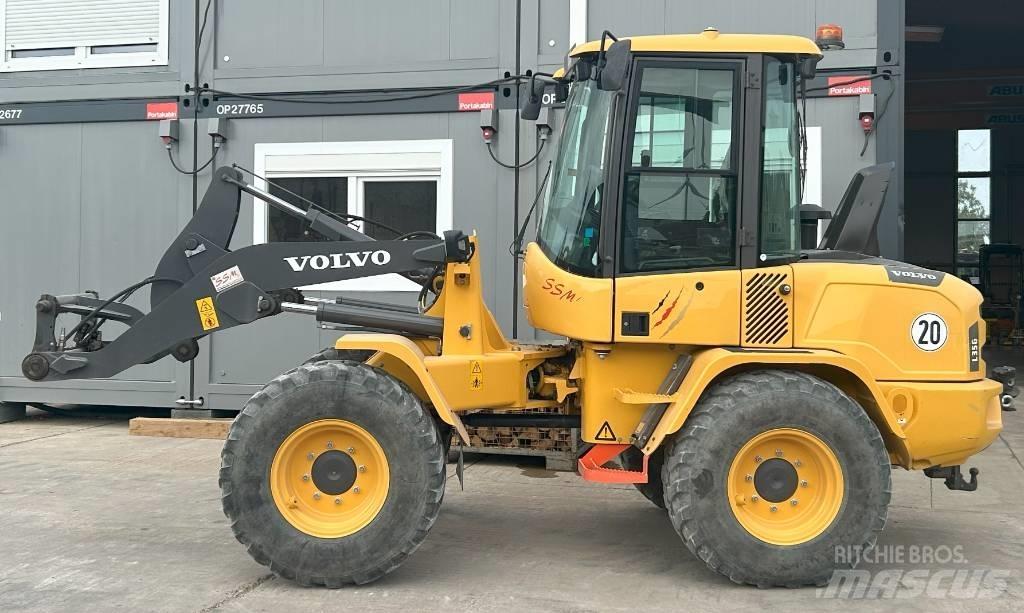 Volvo L 35 G Liukuohjatut kuormaajat