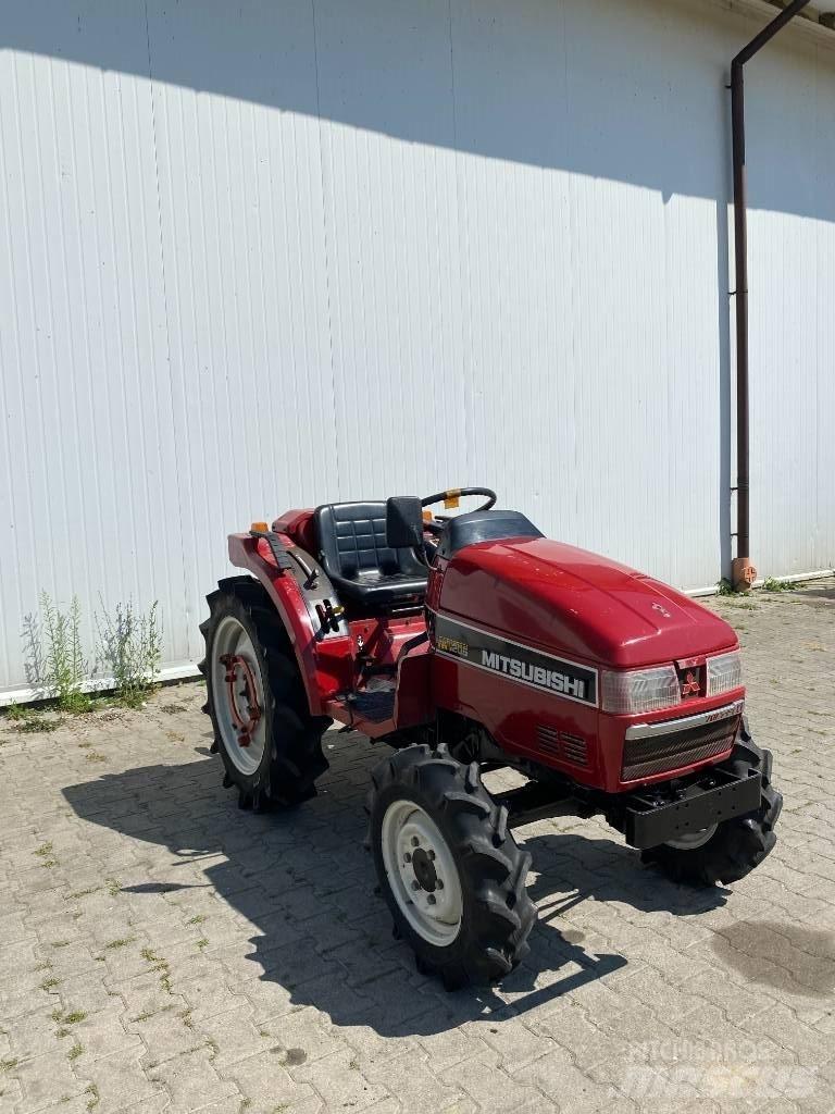 Mitsubishi MT205 Taajamatraktorit