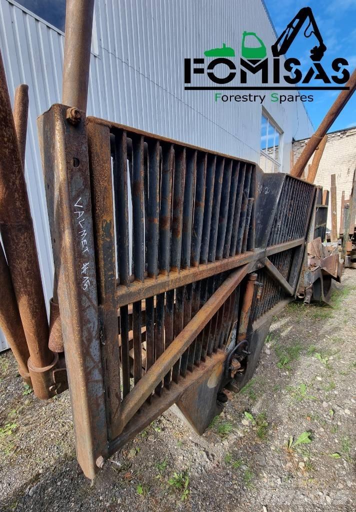 Valmet 840.2 Bunks Kuormatraktorinosturit