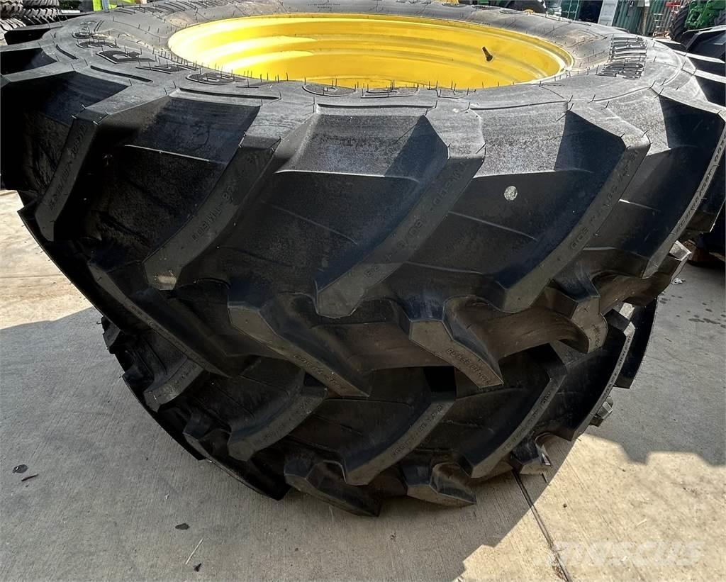  420/85R24 Renkaat ja vanteet