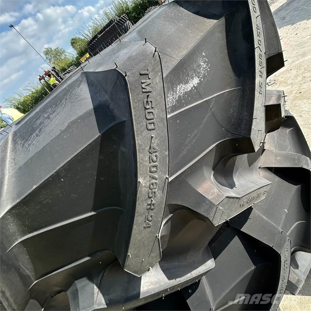  420/85R24 Renkaat ja vanteet