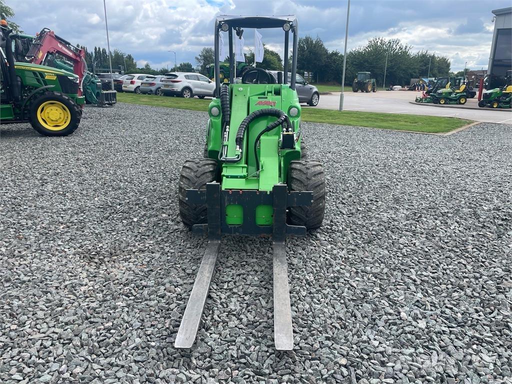 Avant 755I Pyöräkuormaajat