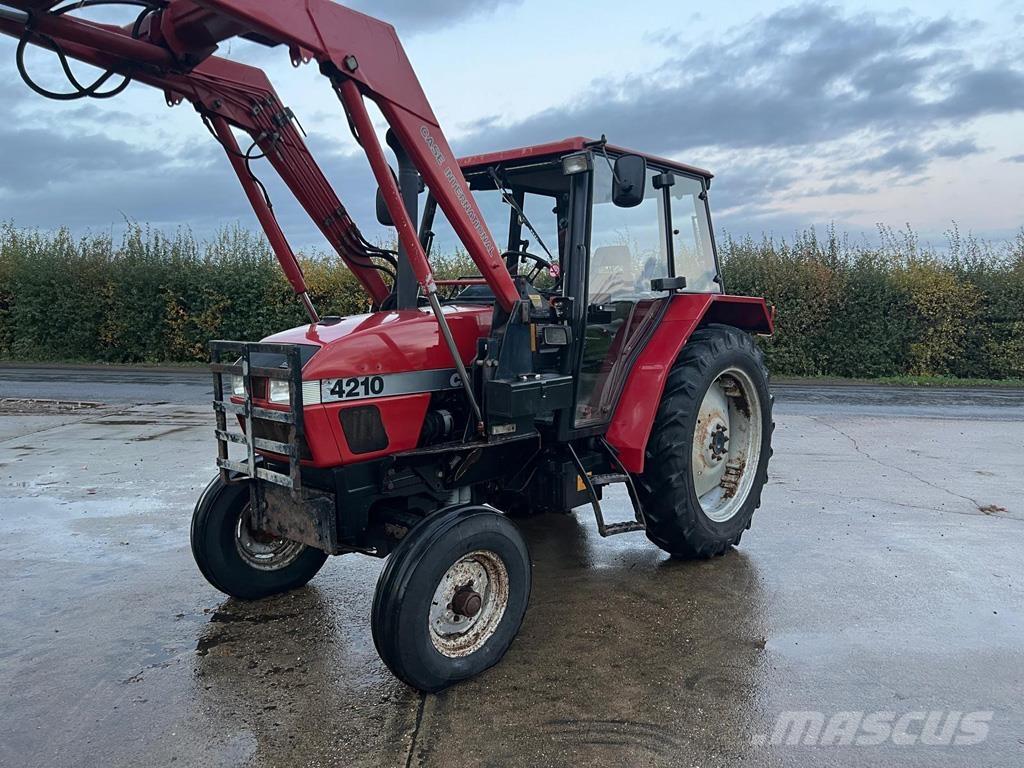CASE 4210 Traktorit
