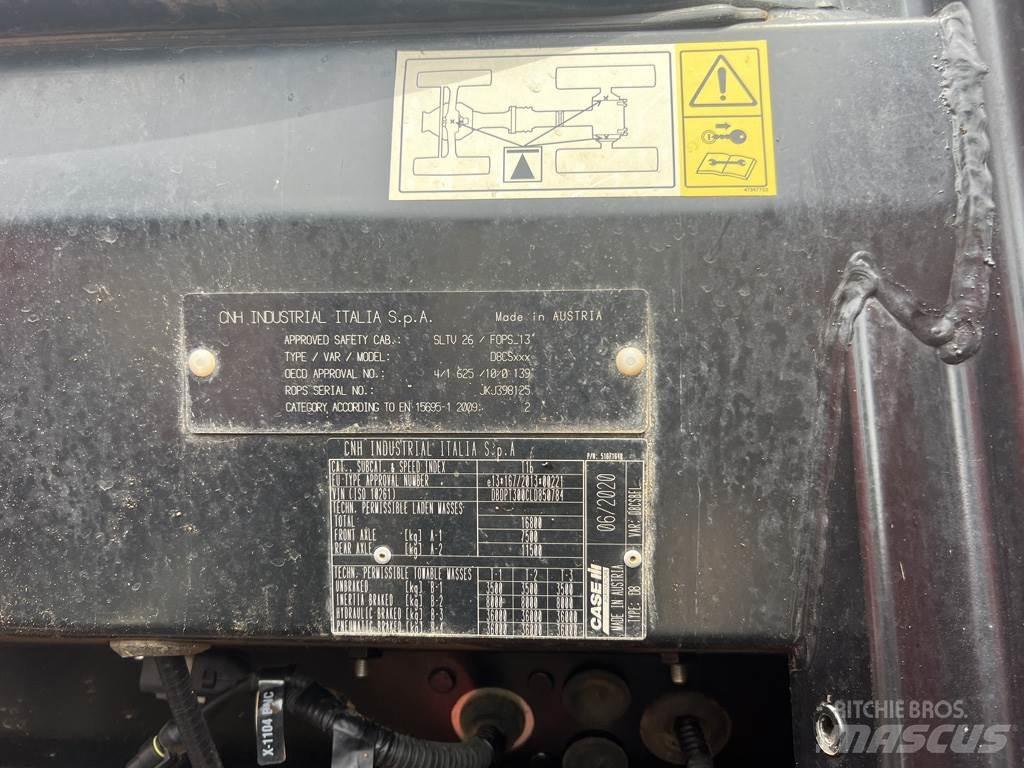 Case IH OPTUM 300 Traktorit