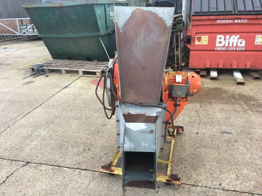  GRAIN THROWER Muut maatalouskoneet