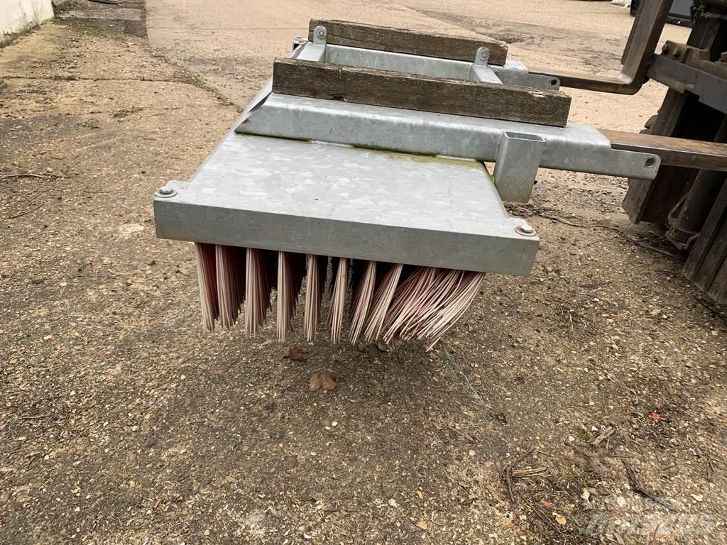 Jacobsen 6FT YARD Muut maatalouskoneet