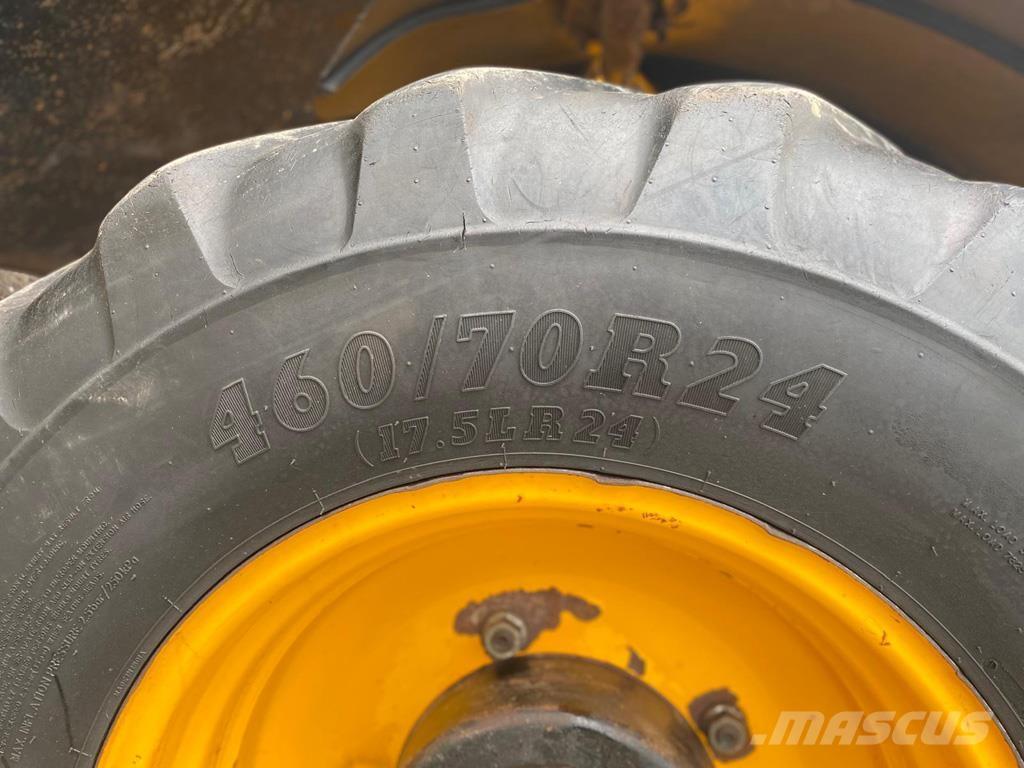 JCB 531-70 Maatalouskurottajat