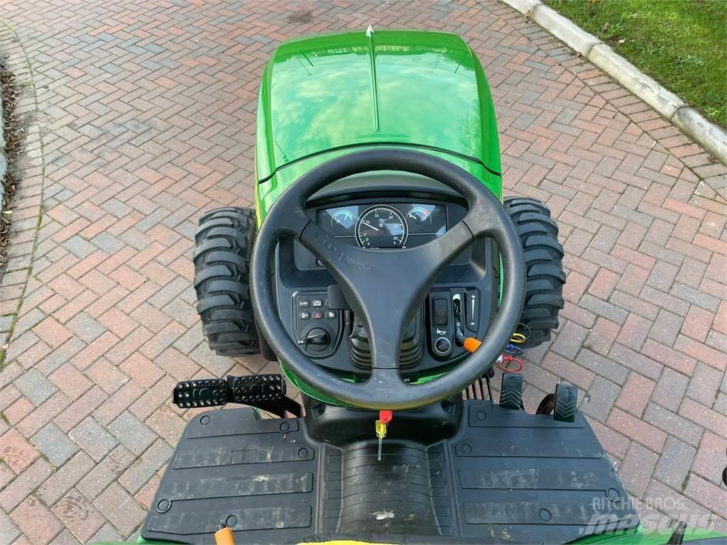 John Deere 2038R Taajamatraktorit