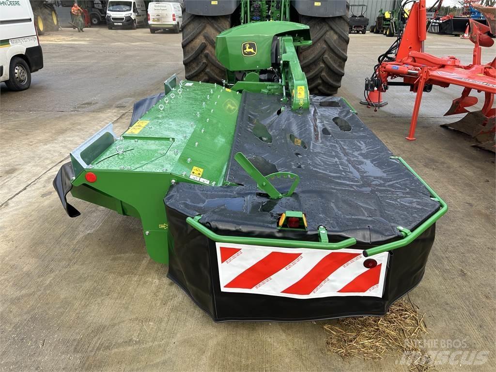 John Deere 331 Niittomurskaimet