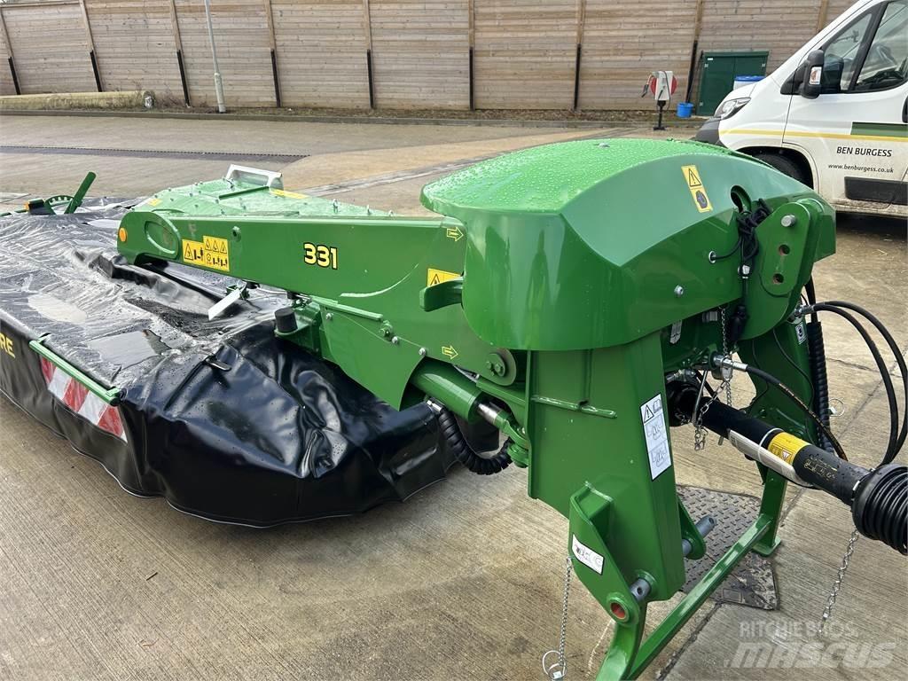 John Deere 331 Niittomurskaimet