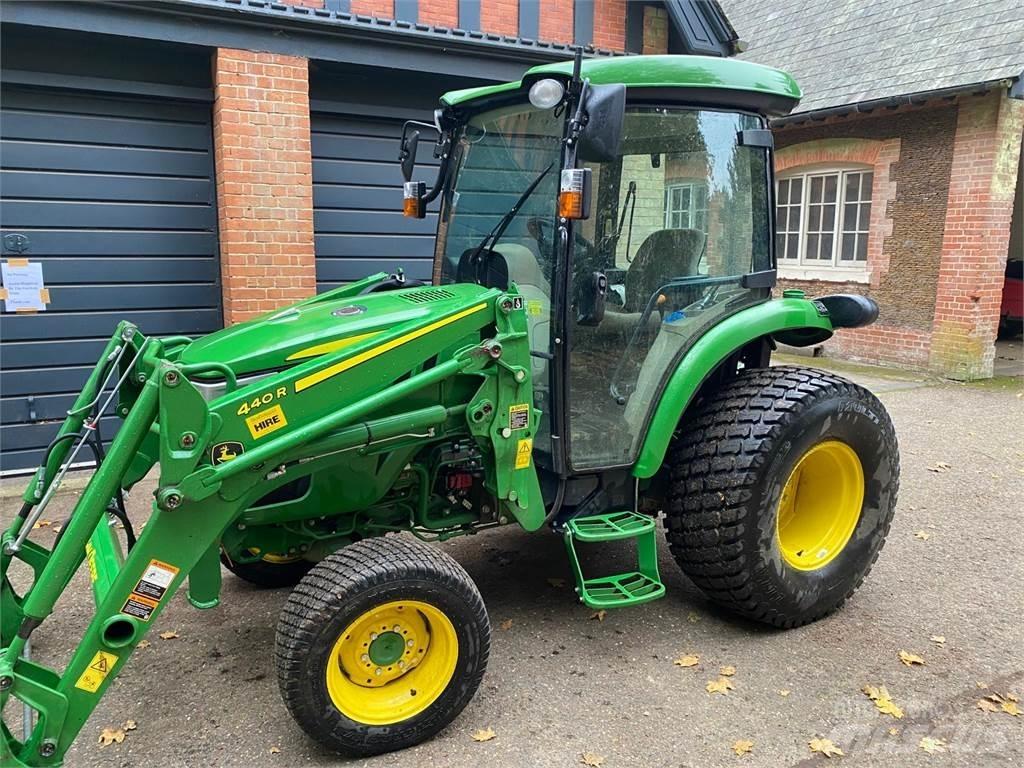 John Deere 4066R Taajamatraktorit