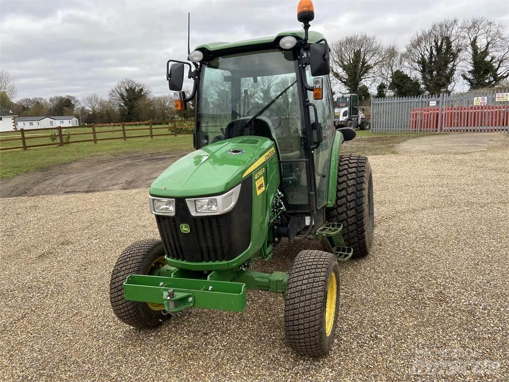 John Deere 4066R Taajamatraktorit