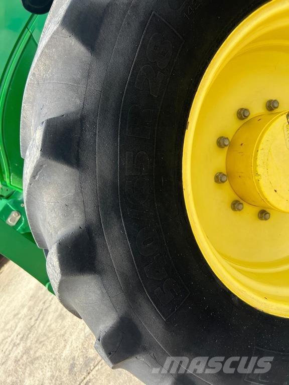 John Deere 6150R Traktorit
