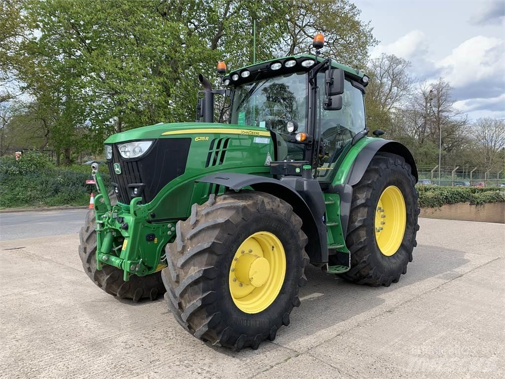 John Deere 6215R Traktorit