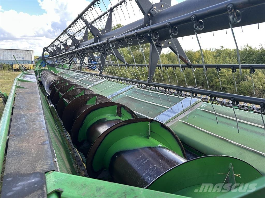 John Deere 635PF Leikkuupuimurit