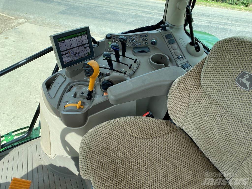 John Deere 6R120 Traktorit