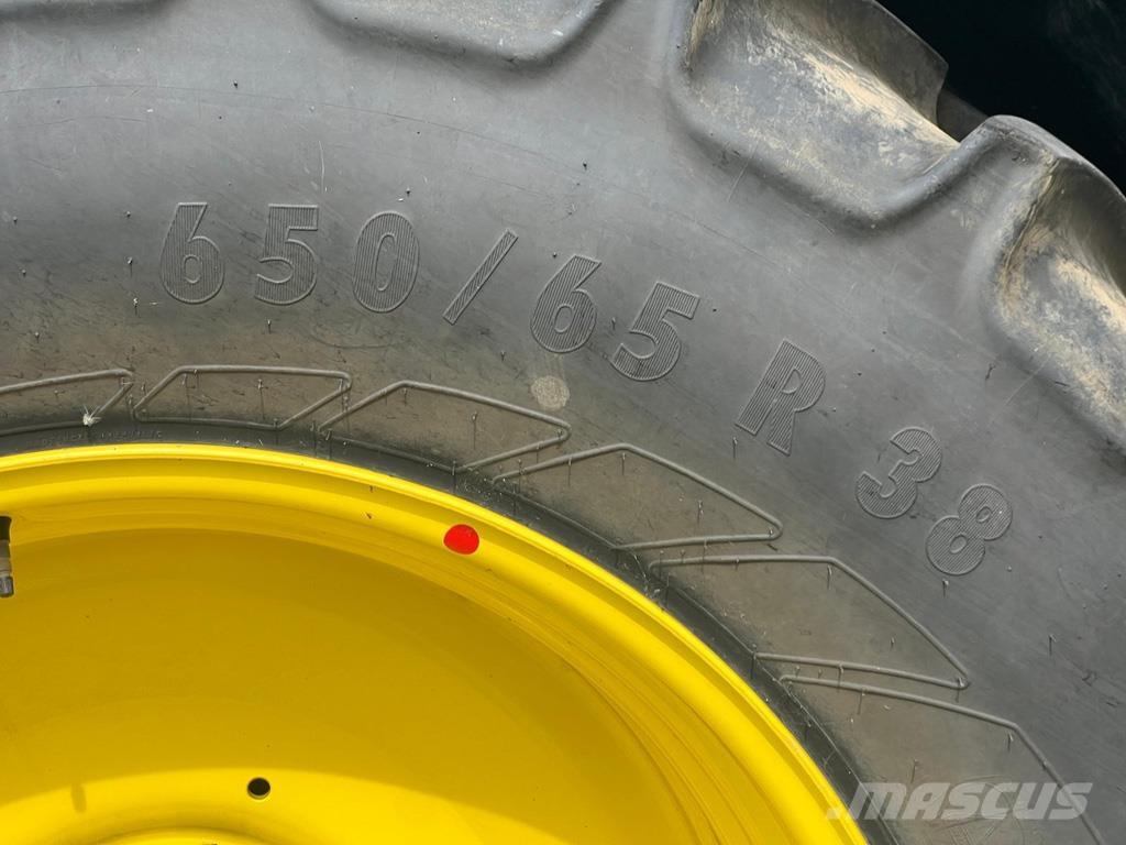 John Deere 6R185 Traktorit