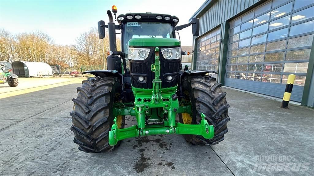 John Deere 6R185 Traktorit