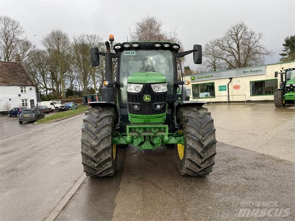 John Deere 6R185 Traktorit