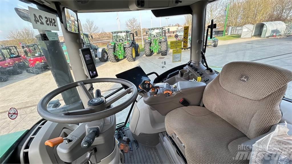 John Deere 6R185 Traktorit