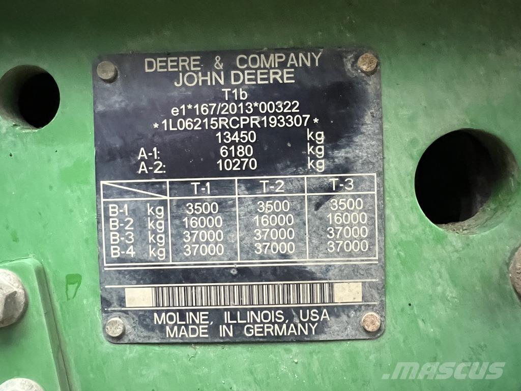 John Deere 6R215 Traktorit