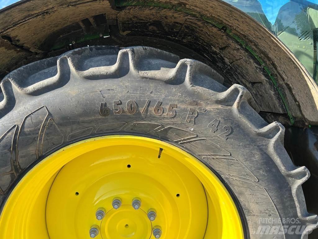 John Deere 6R215 Traktorit
