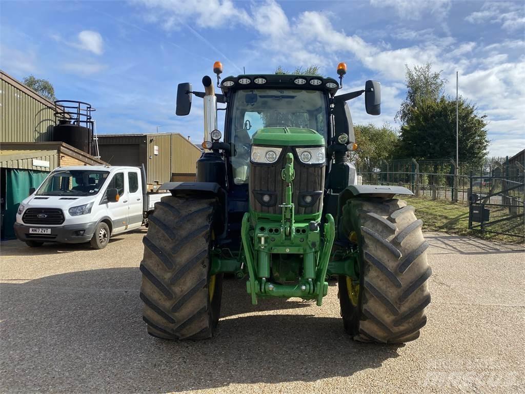 John Deere 6R250 Traktorit