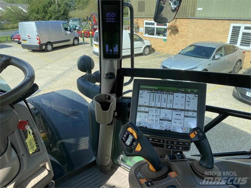 John Deere 6R250 Traktorit